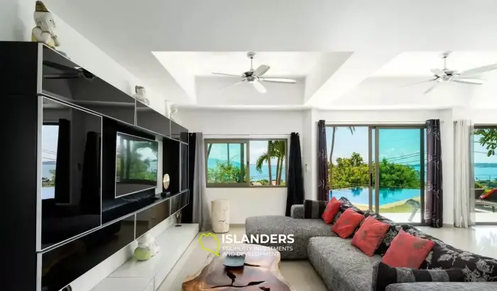 5 Bedrooms Pool Villa for Sale With 180 Degree Seaview in Bophut