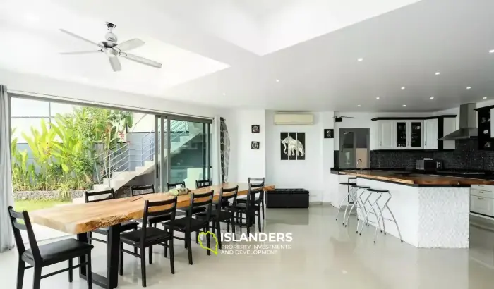 5 Bedrooms Pool Villa for Sale With 180 Degree Seaview in Bophut
