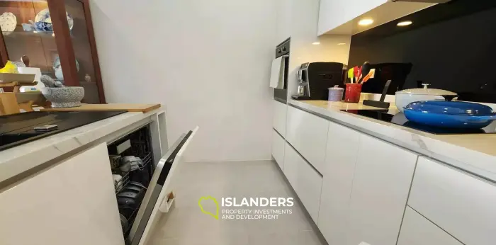 Вилла с 3 спальнями и бассейном в тихом районе Ламай на продажу