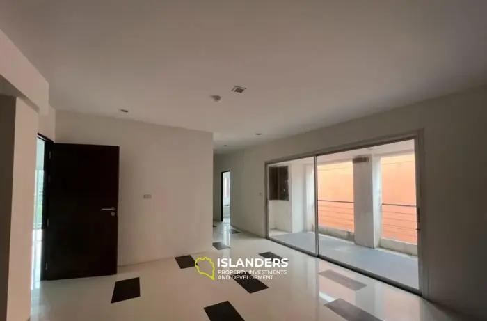 Квартира с 3 спальнями на продажу в Replay Residence &amp; Вилла с бассейном