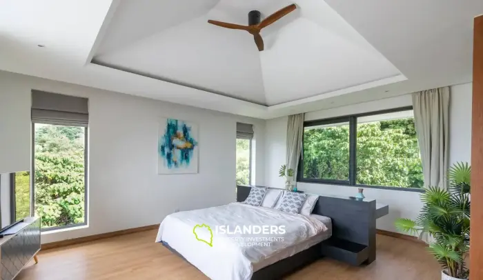 Luxueuse villa de 4 chambres dans les collines calmes de Maenam