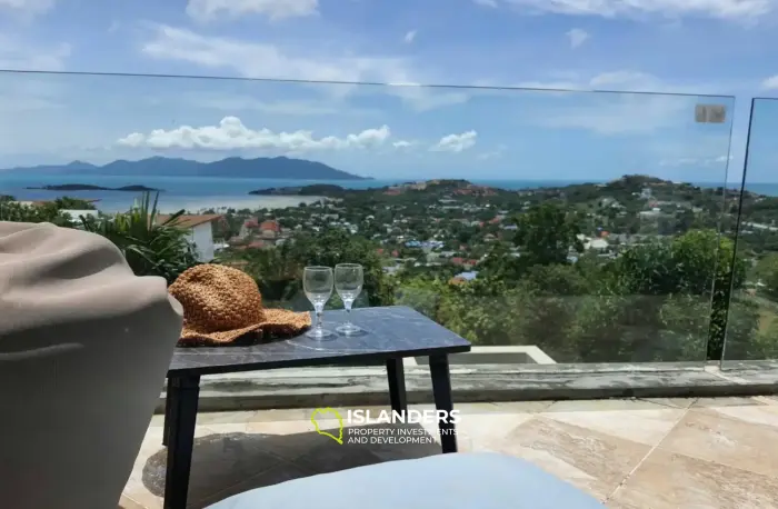 Villa de 4 dormitorios con piscina y vistas al mar a un precio excelente para renovar
