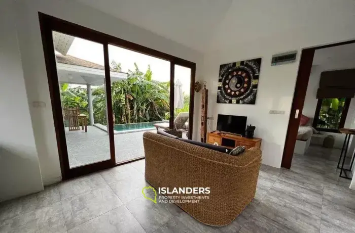 Вилла с 2 спальнями и бассейном в Марет на продажу