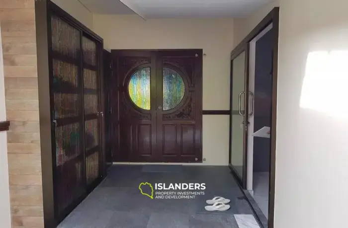 Одноэтажная вилла с бассейном на продажу на острове Самуи