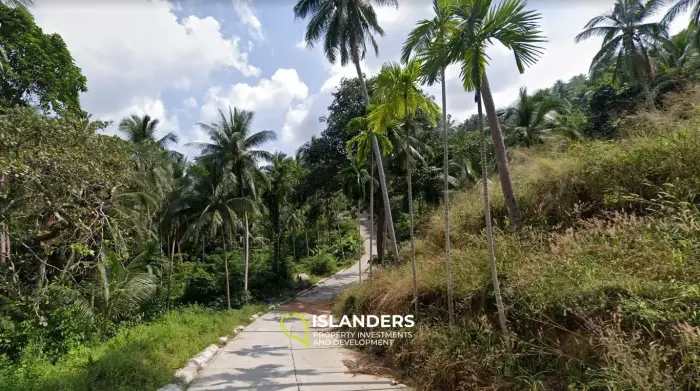 أرض للبيع بالقرب من شاطئ بانج بو