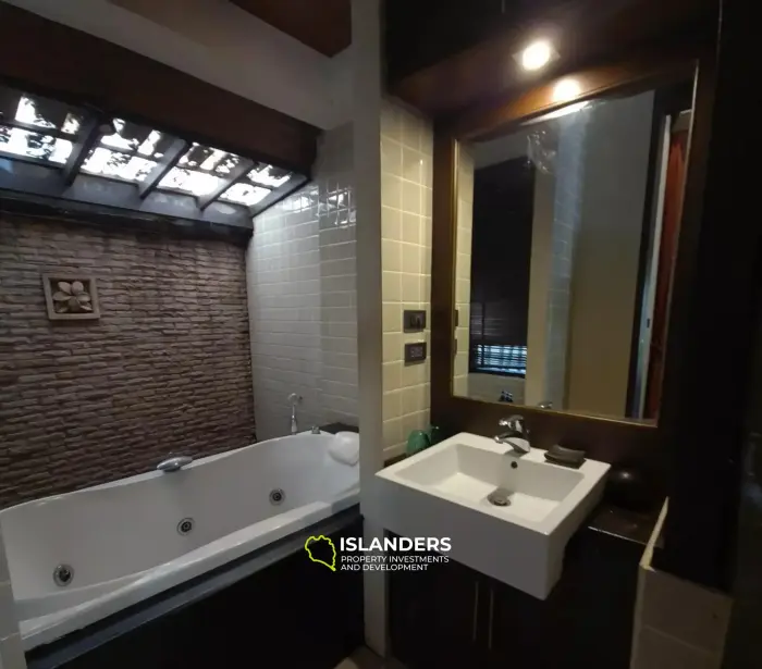 Villa mit 2 Schlafzimmern zum Verkauf bei Kirikayan Luxury Pool Villas &amp; Suite