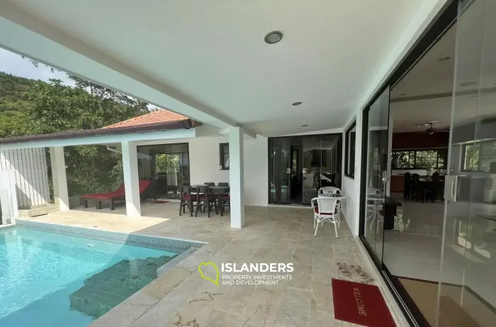 Вилла с 5 спальнями на продажу в Санти Тани