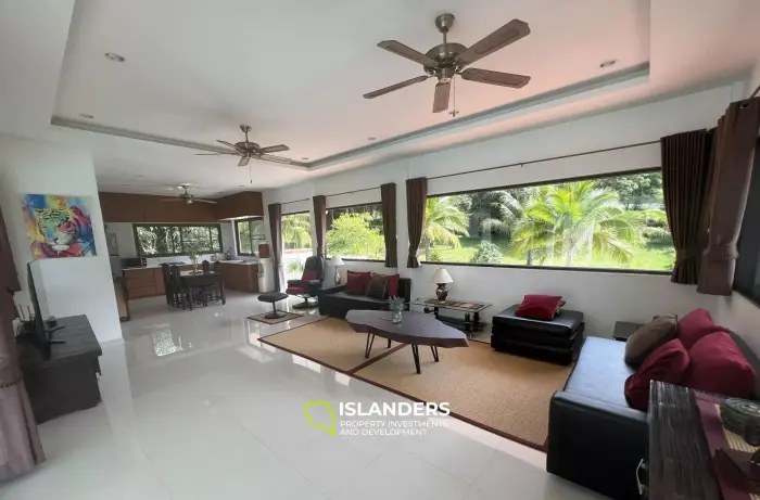 Вилла с 5 спальнями на продажу в Санти Тани