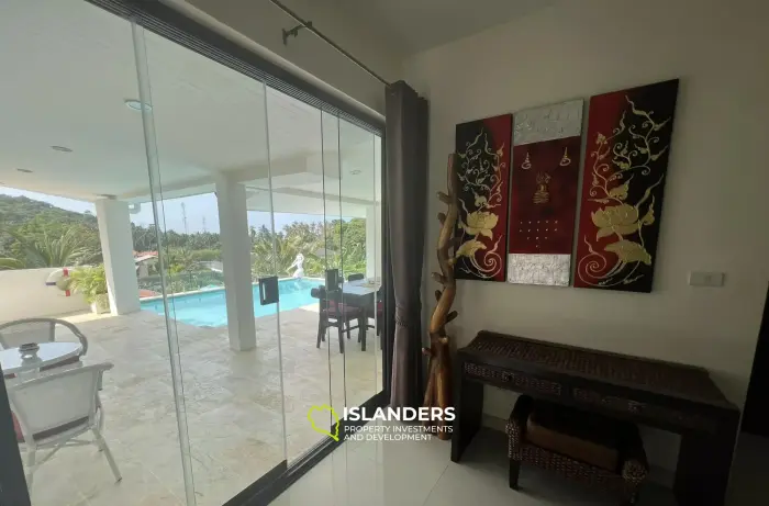 Вилла с 5 спальнями на продажу в Санти Тани