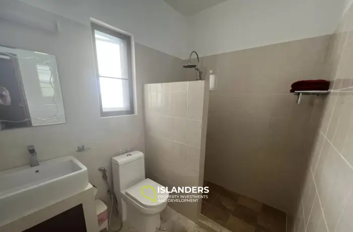 Вилла с 5 спальнями на продажу в Санти Тани