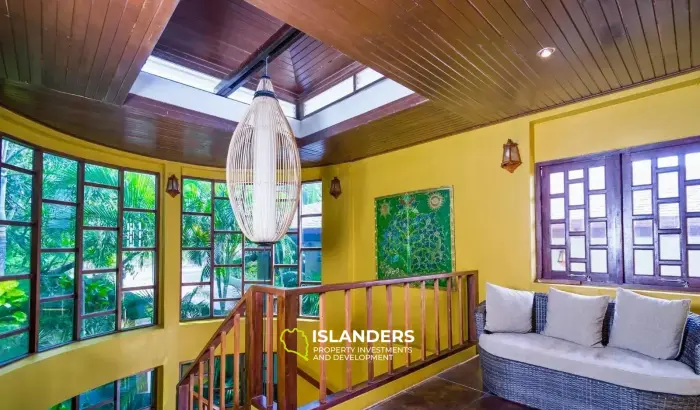 Bunte Villa mit Meerblick in Plai Laem zu verkaufen