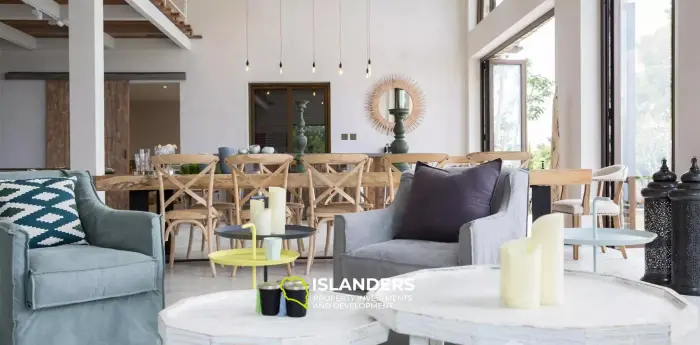 אחוזת יוקרה עם נוף לים התיכון על מגרש ענק למכירה