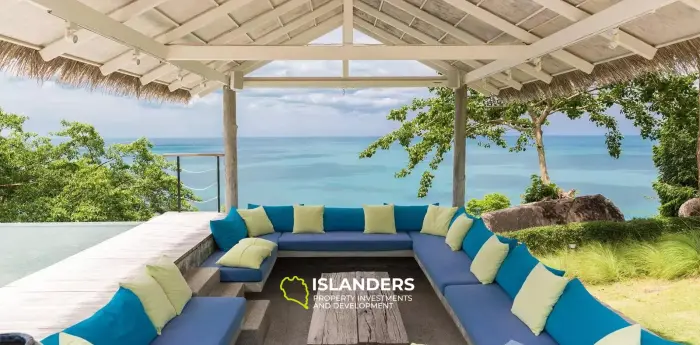 אחוזת יוקרה עם נוף לים התיכון על מגרש ענק למכירה