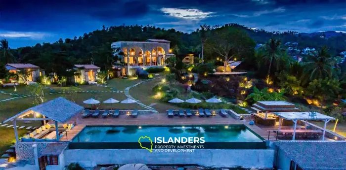 אחוזת יוקרה עם נוף לים התיכון על מגרש ענק למכירה