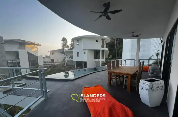 3 Bedroom Seaview Villa at Maret