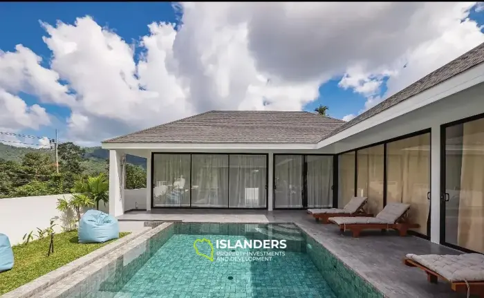 Тихая вилла с 3 спальнями на продажу на Ламай