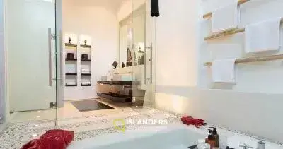 หรูหรา 5 ห้องนอนพร้อมวิวทะเลที่สวยงามสำหรับขายและเช่าในเกาะสมุย