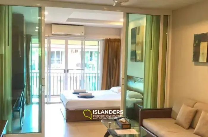 1 Bedroom Condo for sale at Whispering Palms Suite with pool view