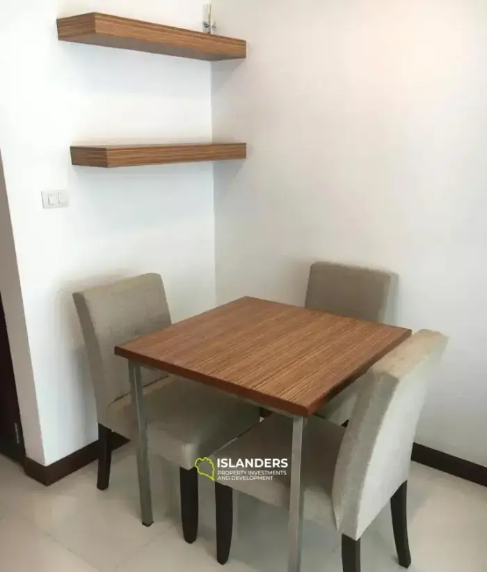 דירה עם חדר שינה אחד למכירה ב-Arisara Place עם נוף לבריכה