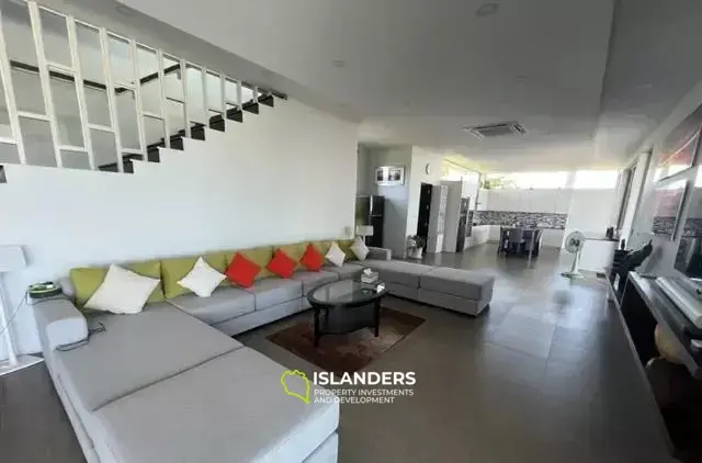 וילה מרווחת עם נוף לים למכירה בקו סאמוי