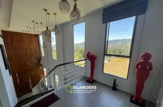 וילה מרווחת עם נוף לים למכירה בקו סאמוי