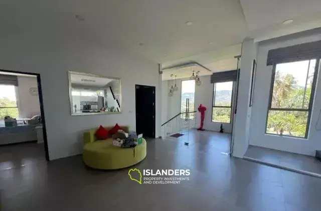 וילה מרווחת עם נוף לים למכירה בקו סאמוי