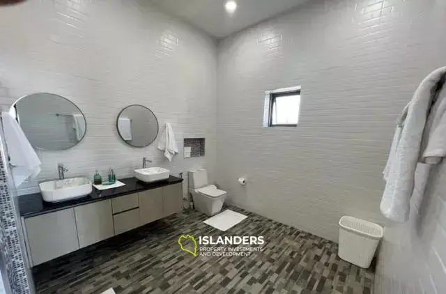 וילה מרווחת עם נוף לים למכירה בקו סאמוי