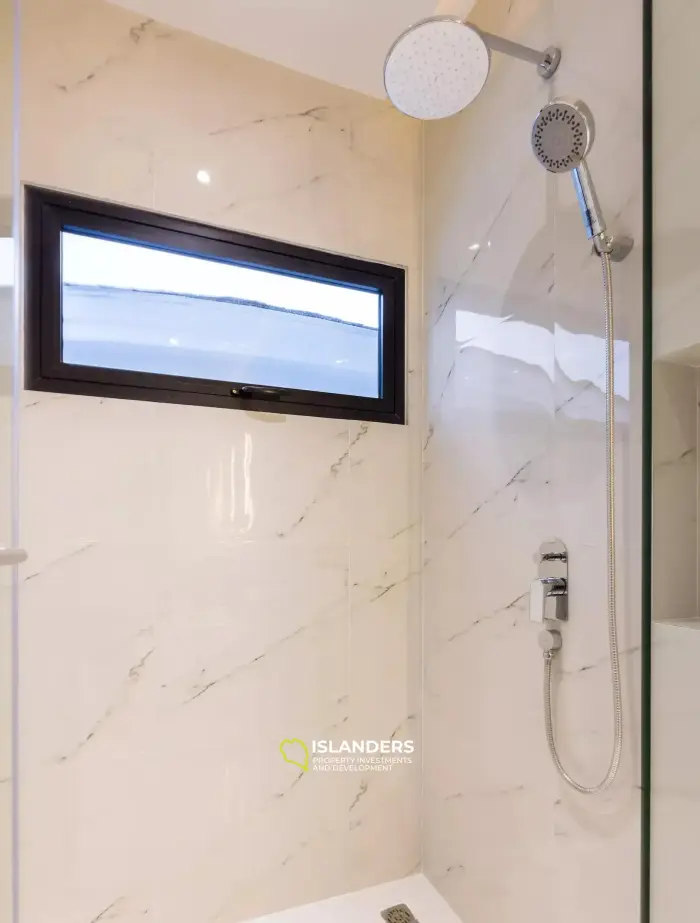 Villa de 3 dormitorios en venta en Lux Neo