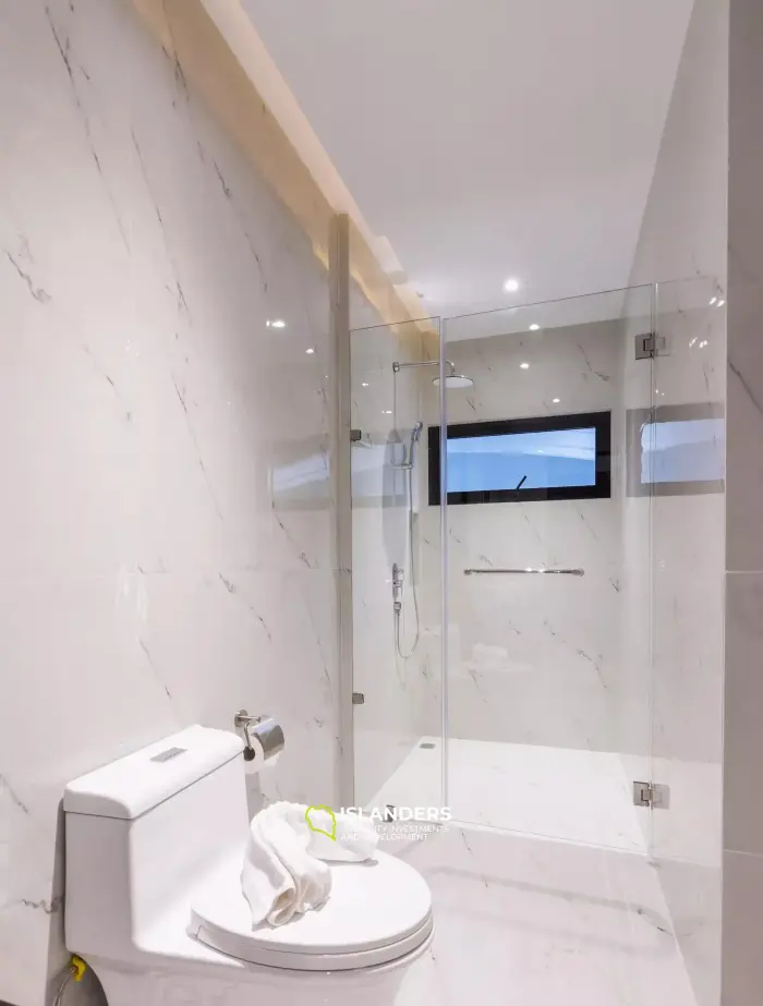 Villa de 3 dormitorios en venta en Lux Neo