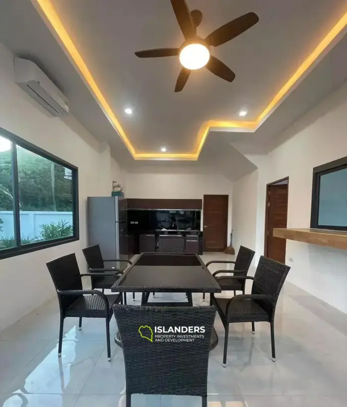 Große Poolvilla mit 5 Schlafzimmern im Herzen von Bophut zu verkaufen