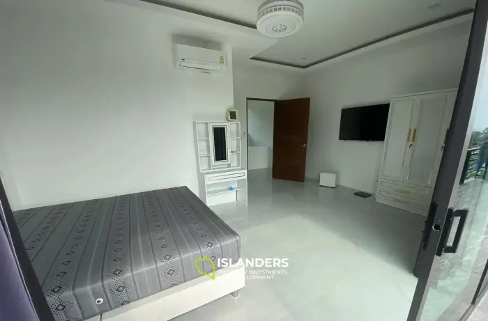 Große Poolvilla mit 5 Schlafzimmern im Herzen von Bophut zu verkaufen