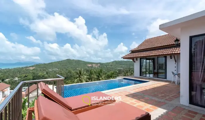 فيلا مكونة من 5 غرف نوم بإطلالات مذهلة على البحر للبيع في ساموي