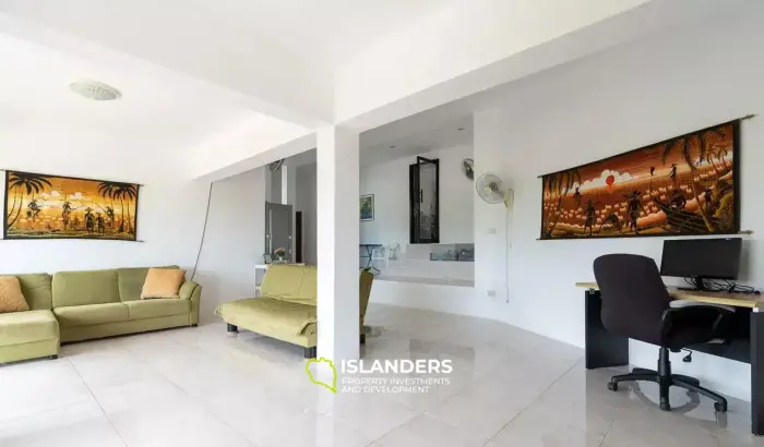 فيلا مكونة من 5 غرف نوم بإطلالات مذهلة على البحر للبيع في ساموي