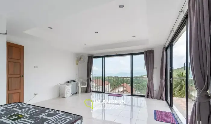 فيلا مكونة من 5 غرف نوم بإطلالات مذهلة على البحر للبيع في ساموي