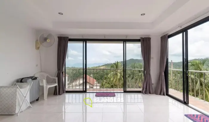 فيلا مكونة من 5 غرف نوم بإطلالات مذهلة على البحر للبيع في ساموي