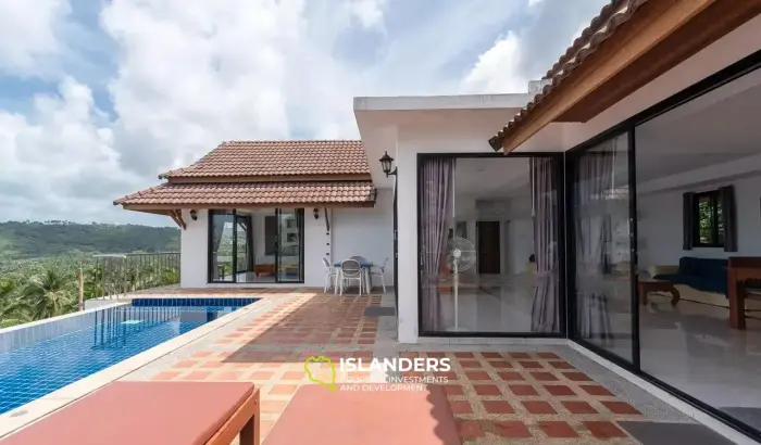 فيلا مكونة من 5 غرف نوم بإطلالات مذهلة على البحر للبيع في ساموي