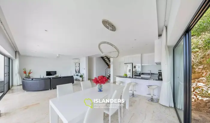 Modern, 3-Bedroom Chaweng Villa With Stunning Sea Views