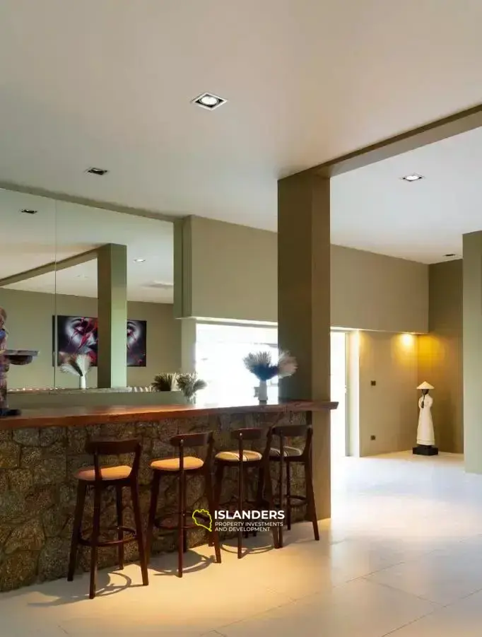 فيلا جديدة مذهلة للبيع في ساموي