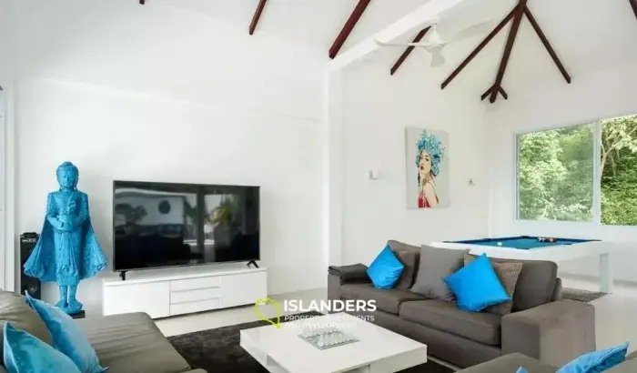 2 Pools Villa with Seaview for Sale in Bophut Hills