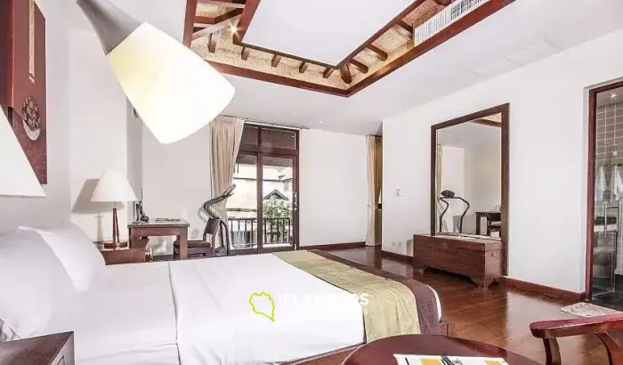 شقة من 3 غرف نوم على الطراز البالينيزي مع إطلالة على البحر في شاطئ بوفوت