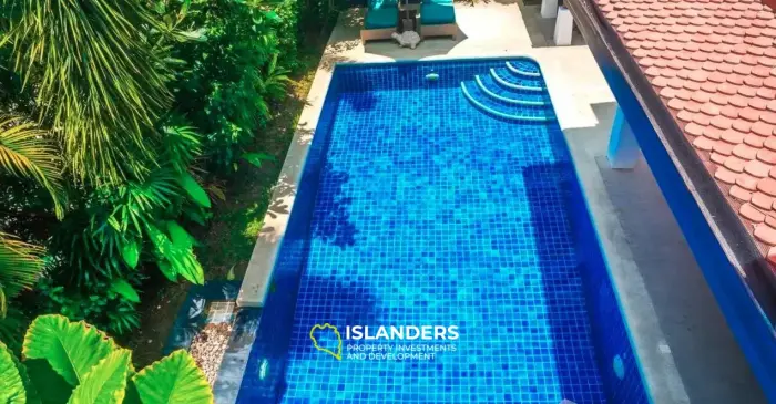 Вилла с 4 спальнями и бассейном в районе Тихого пляжа на продажу