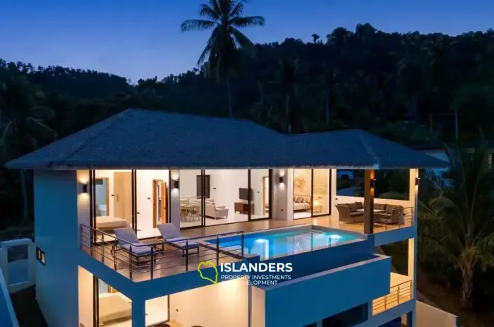 فيلا مكونة من 4 غرف نوم للبيع في صن رايز هيلز