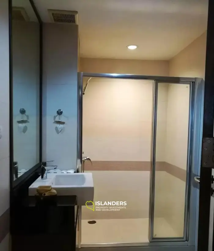 ขายคอนโด 2 ห้องนอน ที่ Arisara Place