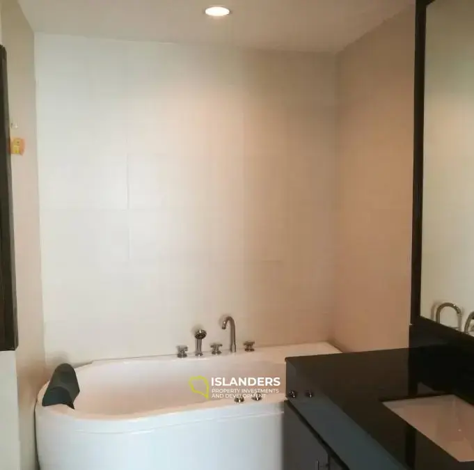 Квартира с 2 спальнями на продажу в Arisara Place в Бопхуте