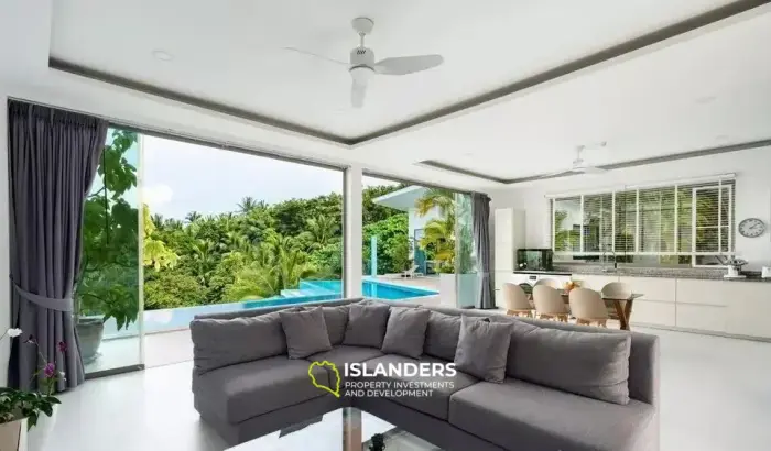 Villa neuve de style moderne à vendre à Chaweng Noi