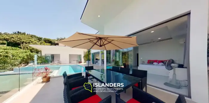 Villa neuve de style moderne à vendre à Chaweng Noi