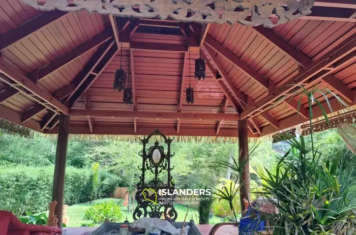 Magnifique villa de style balinais 5BR à Serene Private Riverside
