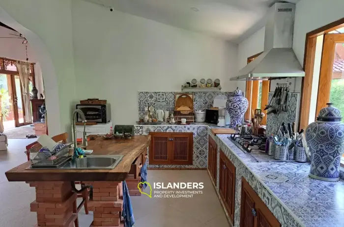 Magnifique villa de style balinais 5BR à Serene Private Riverside