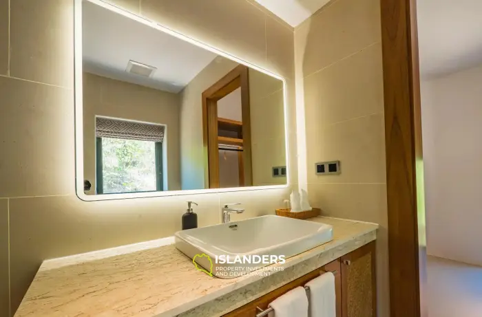 Villa de 4 dormitorios en venta en Darika Residence
