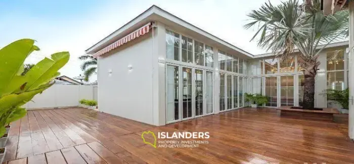 Villa con piscina privada en venta en Plai Leam